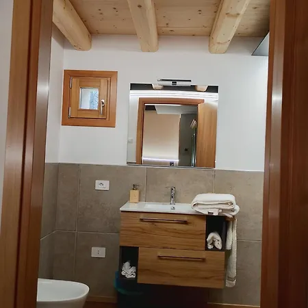مزرعة للإقامة La Collina Delle Api Castelcucco